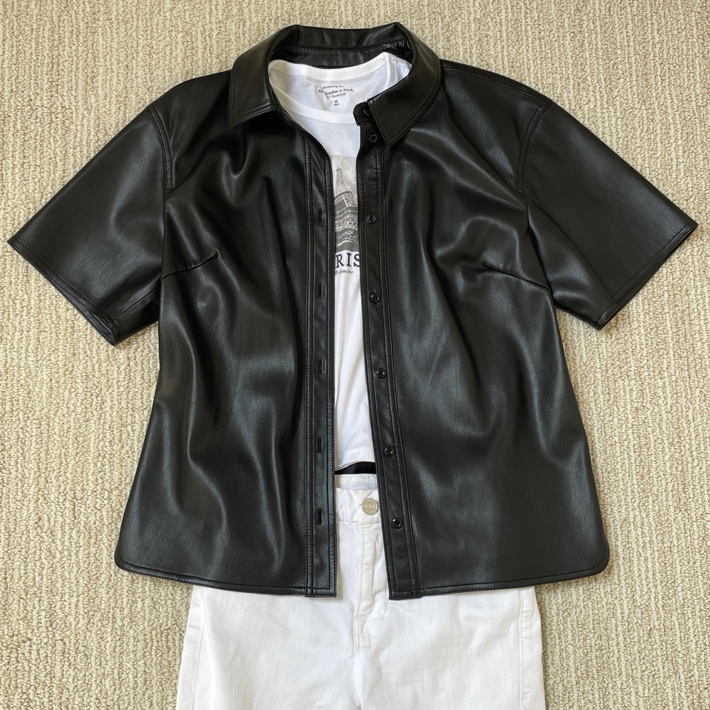 Nordstrom Open Edit Vegan Leather Short Sleeve Jacket M